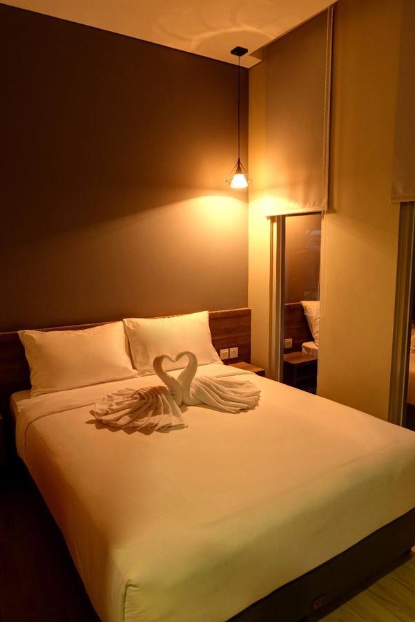 U Stay Hotel Tebet Jakarta Exteriör bild